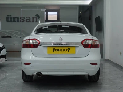 2015 Renault Fluence 9