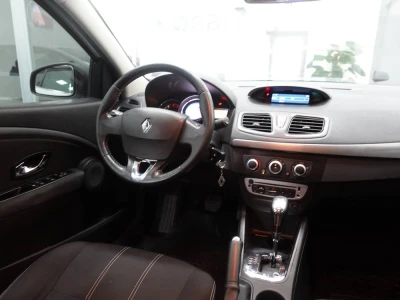 2015 Renault Fluence 13
