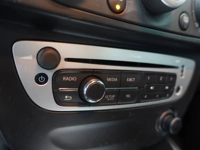 2015 Renault Fluence 17