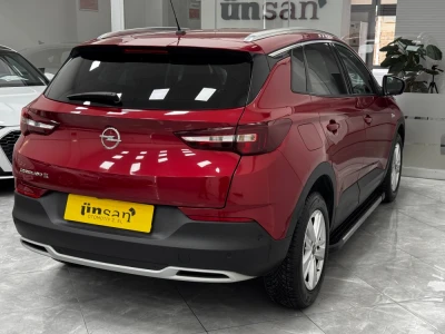 2021 Opel Grandland X 4