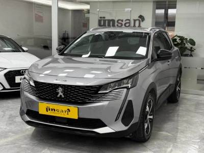 2022 Peugeot 3008 1