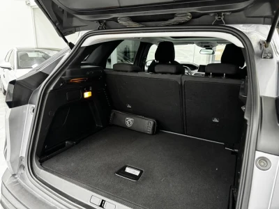 2022 Peugeot 3008 8