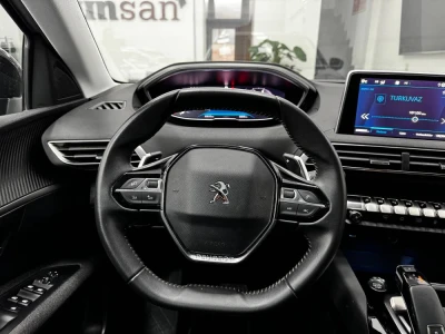 2022 Peugeot 3008 10
