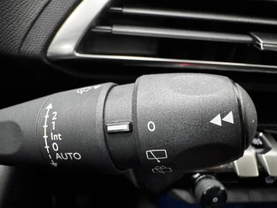 2022 Peugeot 3008 17